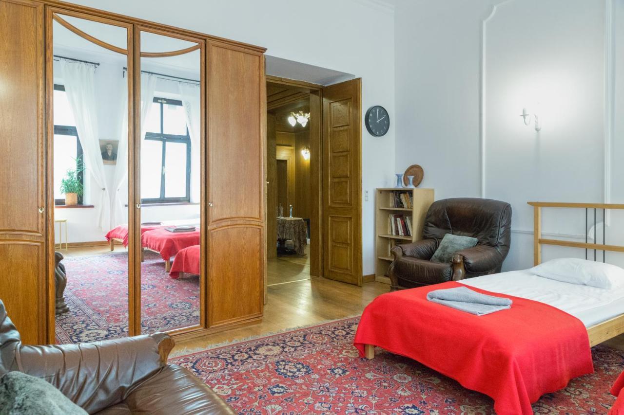 One & Only City Center Apartment Up To 8 Guests Краків Екстер'єр фото